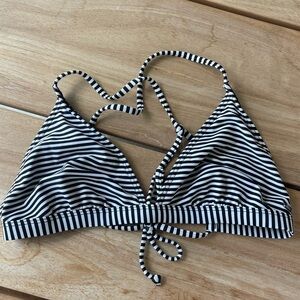Rip curl crossed back bikini top in size medium